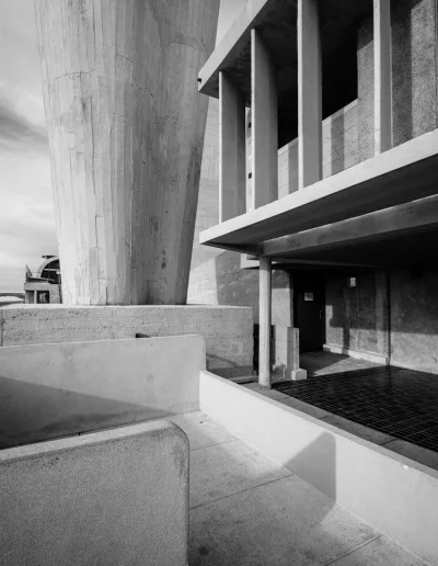 Le toit de l'immeuble la cité radieuse de l'architecte Le Corbusier à Marseille